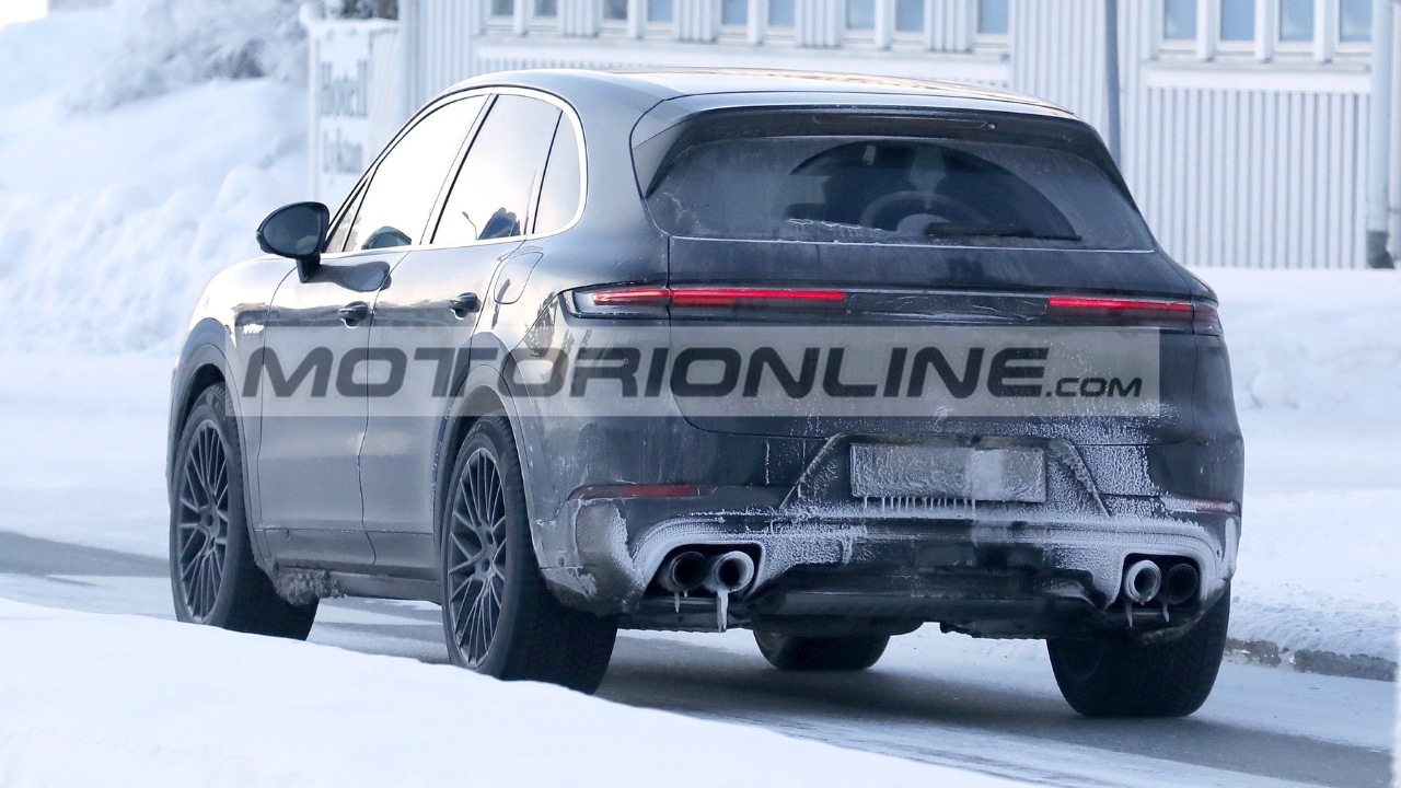 Porsche Cayenne: in arrivo un restyling della versione termica