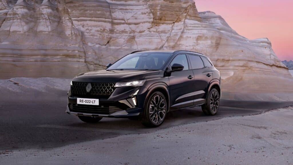 Renault Austral E-Tech series: nuova gamma per il mercato italiano, prezzi da 35.900 €