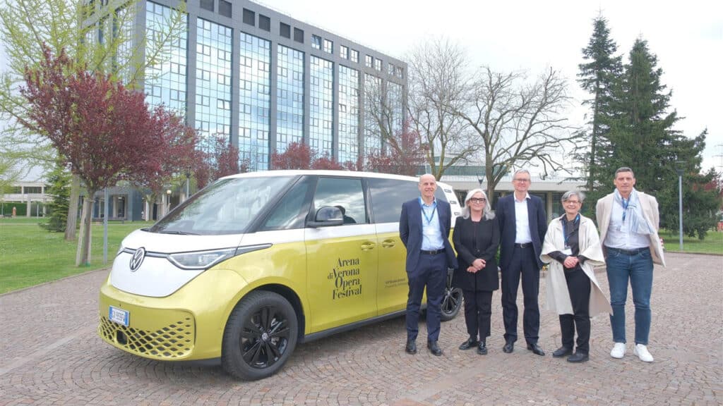 Volkswagen Group Italia festeggia 20 anni al fianco di Fondazione Arena di Verona