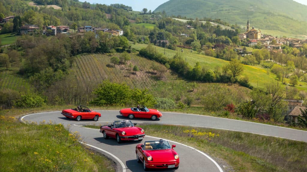 Alfa Romeo Duetto, 60 anni di un mito che non smette di emozionare