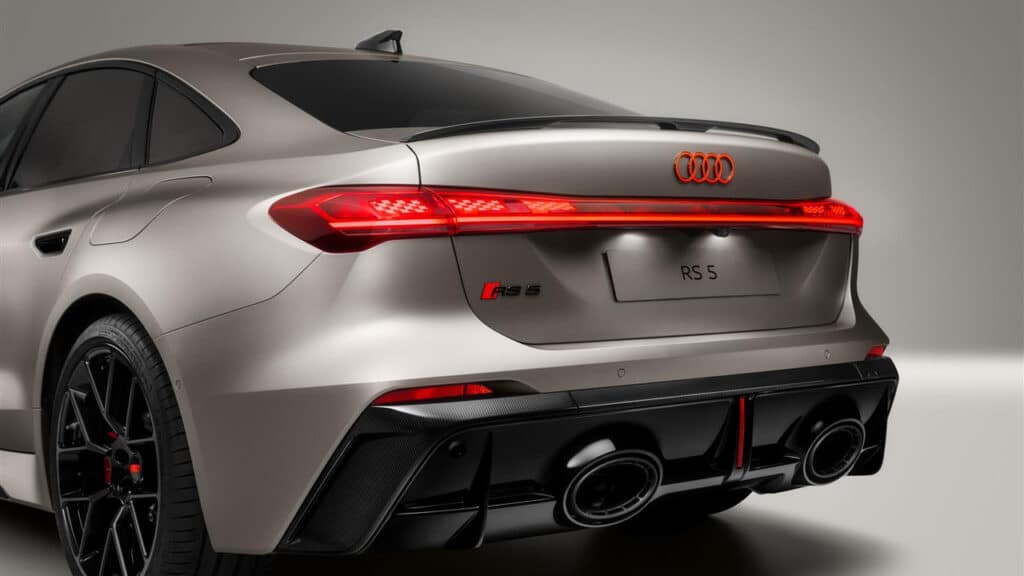 Audi RS 5 debutta in pista a Miami come hot lap car ufficiale del GP di F1