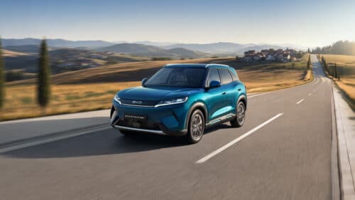 BYD: nuovo record di vendite in Italia a marzo mentre prepara il debutto di Denza in Europa