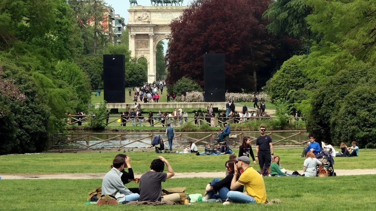 Previsioni traffico e meteo Pasqua e Pasquetta 2026: scatta l’esodo, arrivano sole e bel tempo