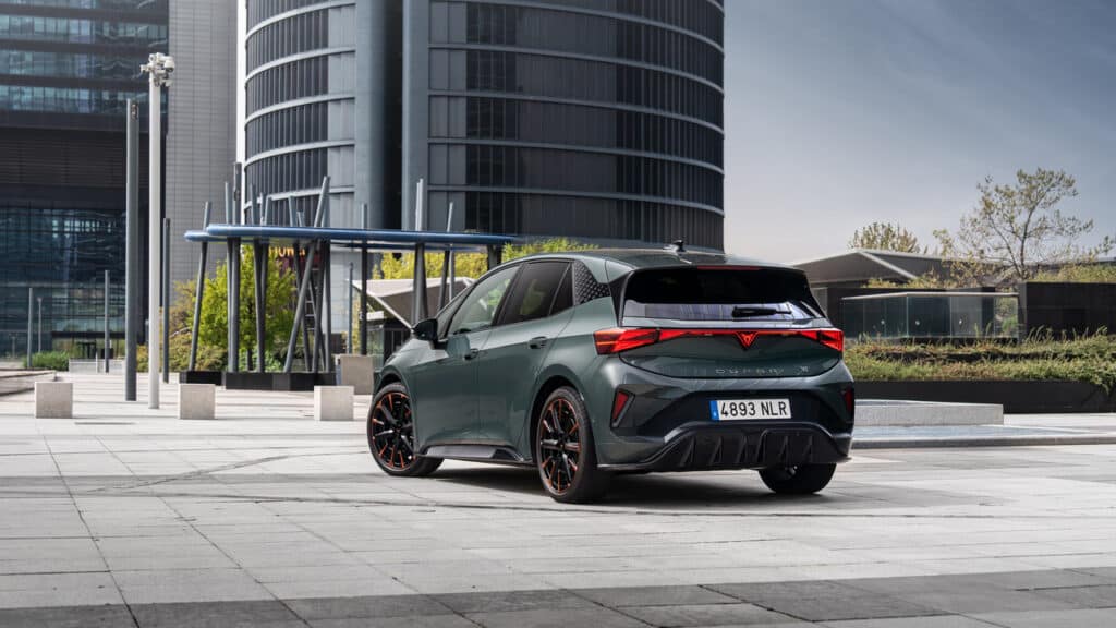 CUPRA Born Impulse+: l'elettrica da 484 km di autonomia in offerta da 395 euro al mese