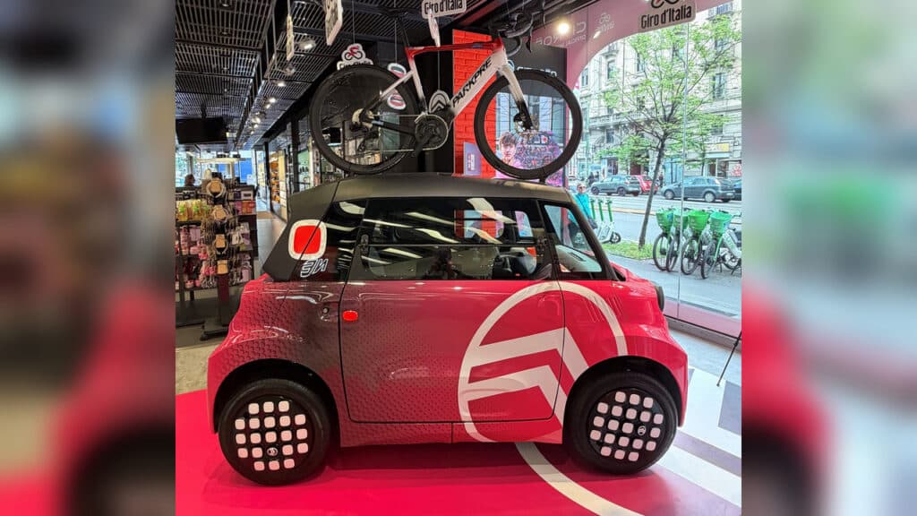 Citroën porta la magia del Giro D'Italia alla Milano Design Week 2026