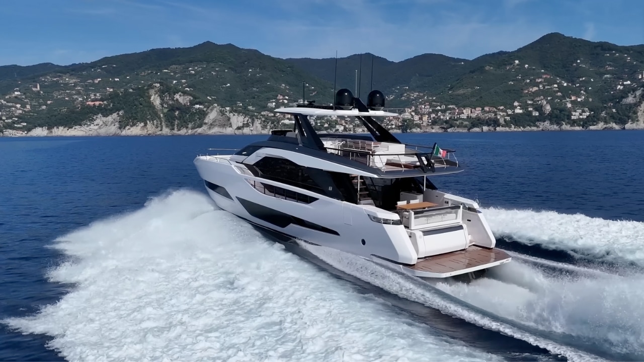 Ferretti Yachts 800: la prova di un modello iconico della gamma flybridge