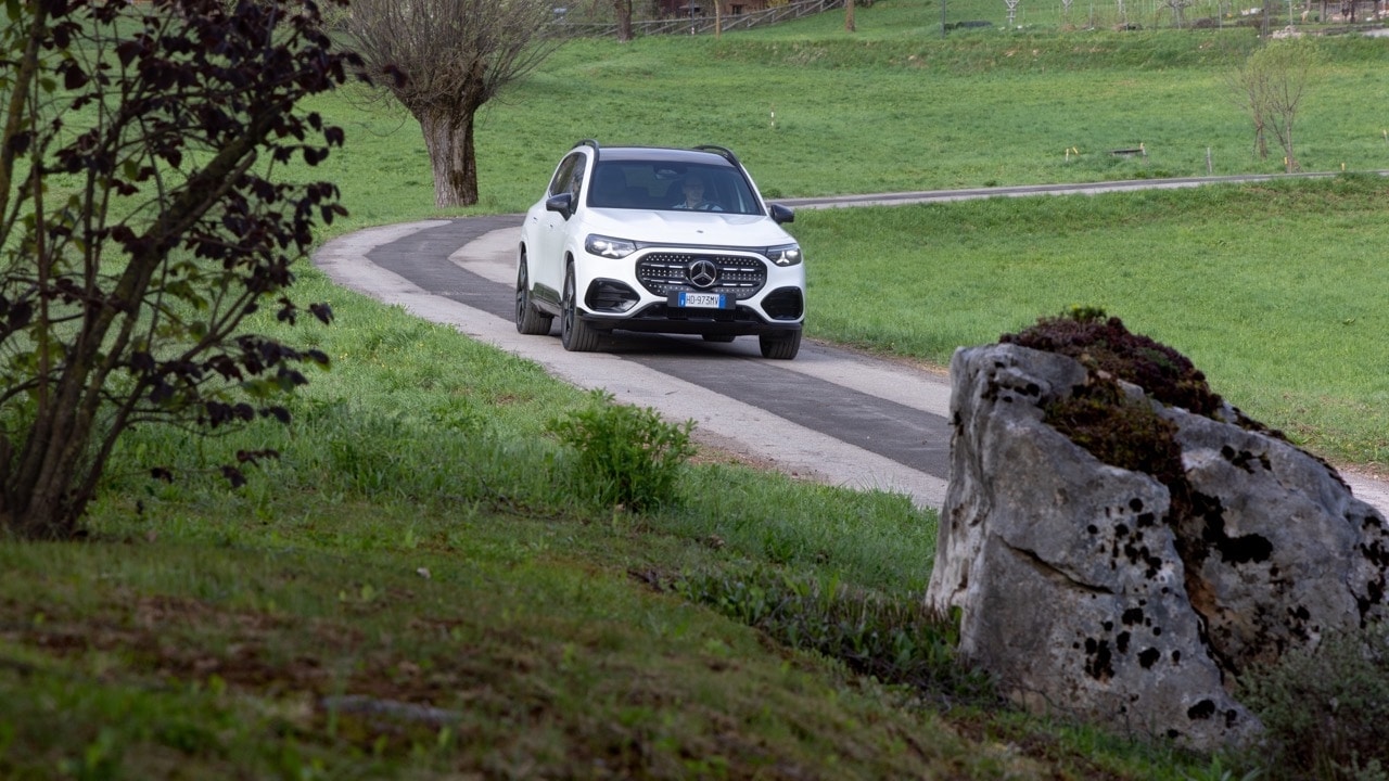 Mercedes GLB 2026: l’elettrica sulle strade del Trentino