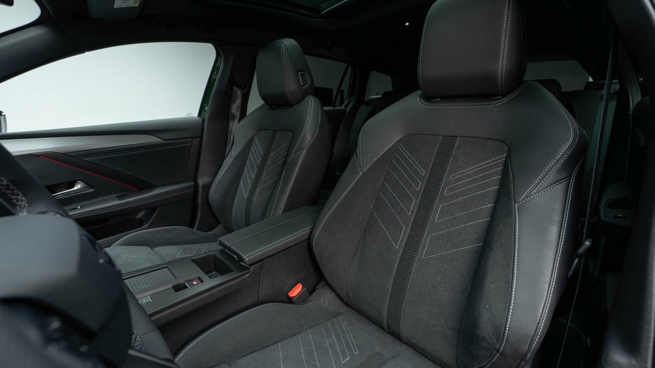 Nuova Opel Astra: sedili Intelli-Seat di serie per il massimo comfort