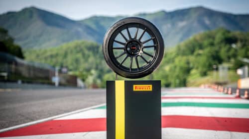 Tyre Reviews premia Pirelli P Zero Trofeo RS: è il migliore tra i semi-slick stradali
