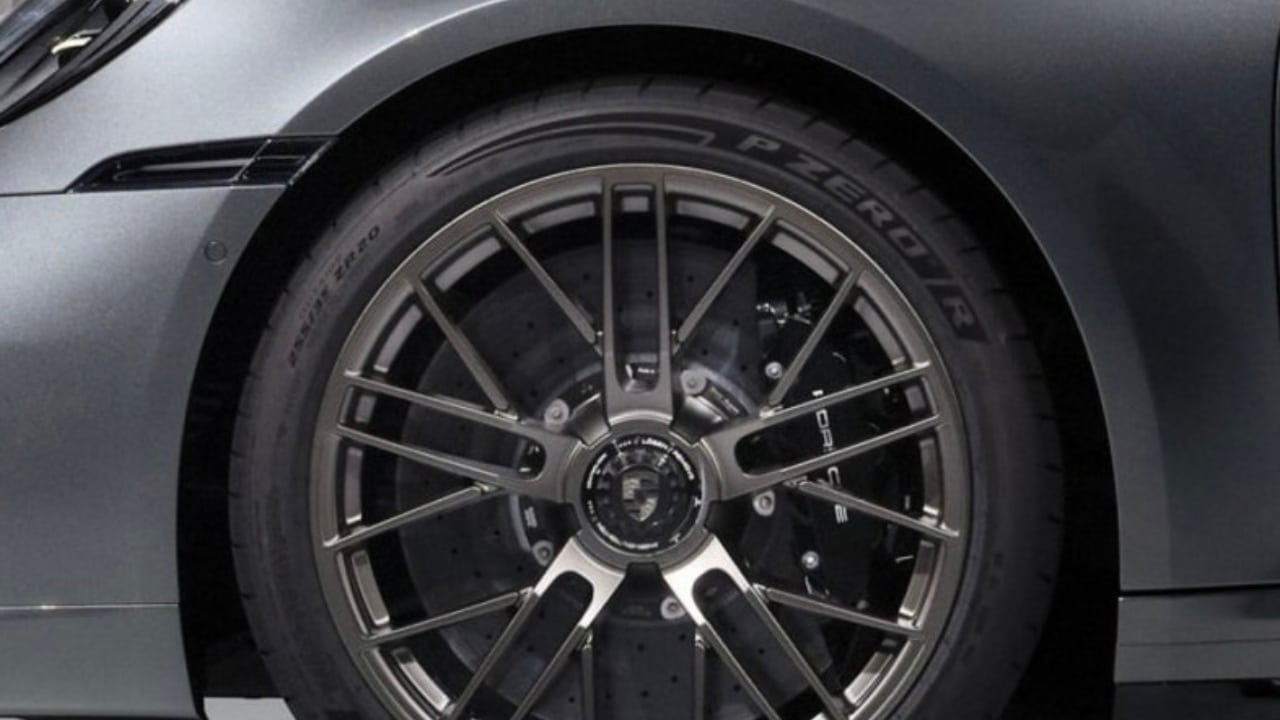 Pirelli P Zero R per Porsche 911 Turbo S: pneumatici su misura per la tedesca da 711 CV