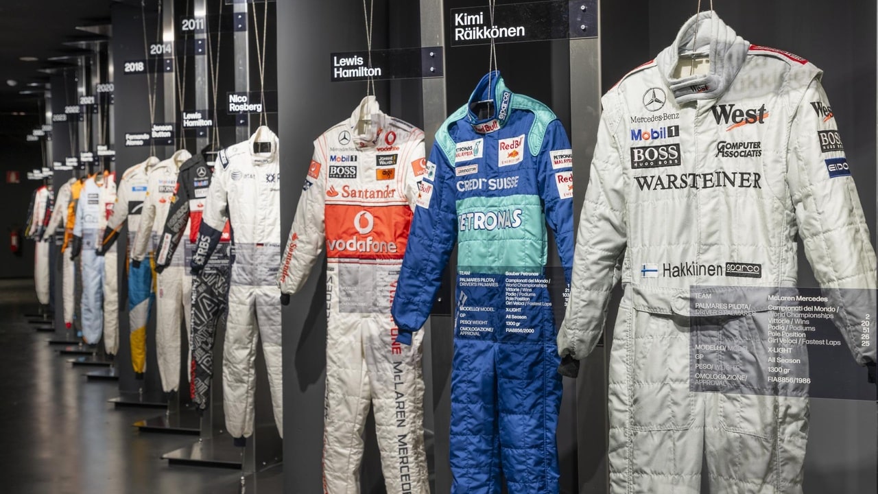 Sparco presenta al MAUTO la nuova sezione “Le stoffe dei campioni”