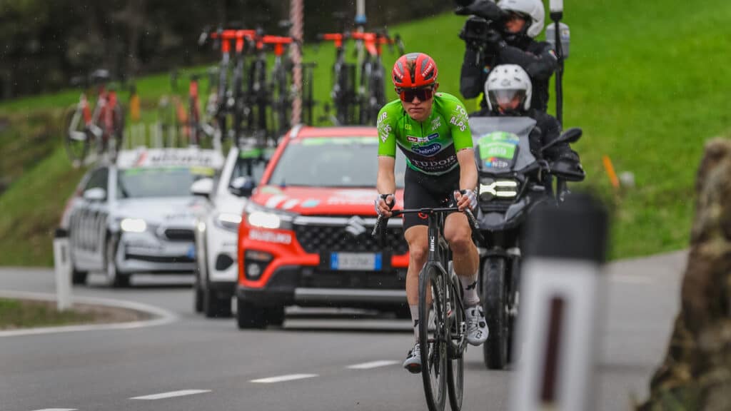 Suzuki rinnova il legame con il Tour of the Alps: sarà ancora Auto ufficiale dell’edizione 2026