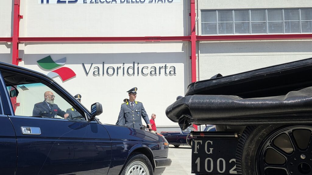 Dal Poligrafico 4.000 targhe storiche: istituzioni e ASI celebrano il risultato