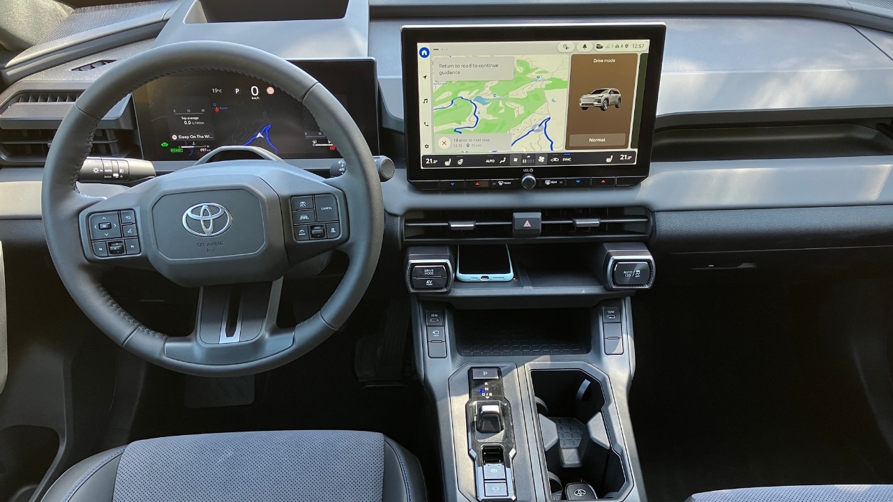 Toyota RAV4 2026: il SUV best seller 'riparte' da Malaga