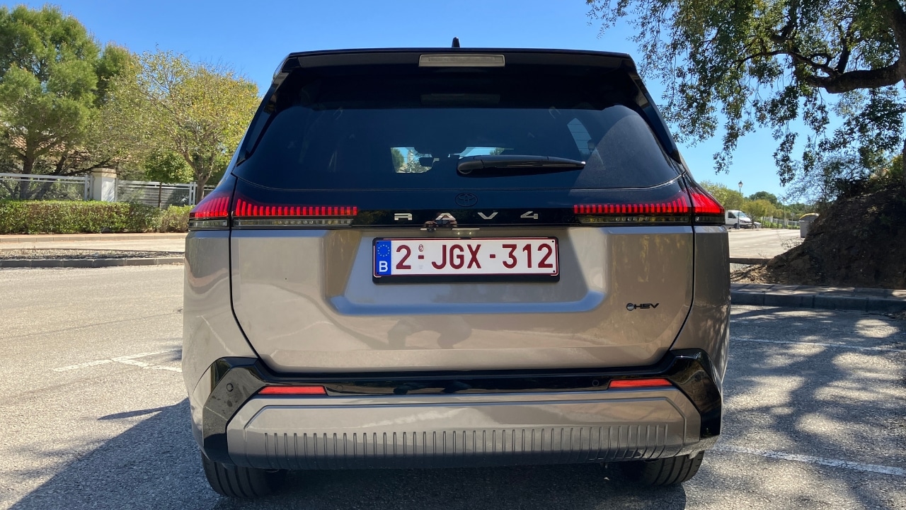 Toyota RAV4 2026: il SUV best seller 'riparte' da Malaga