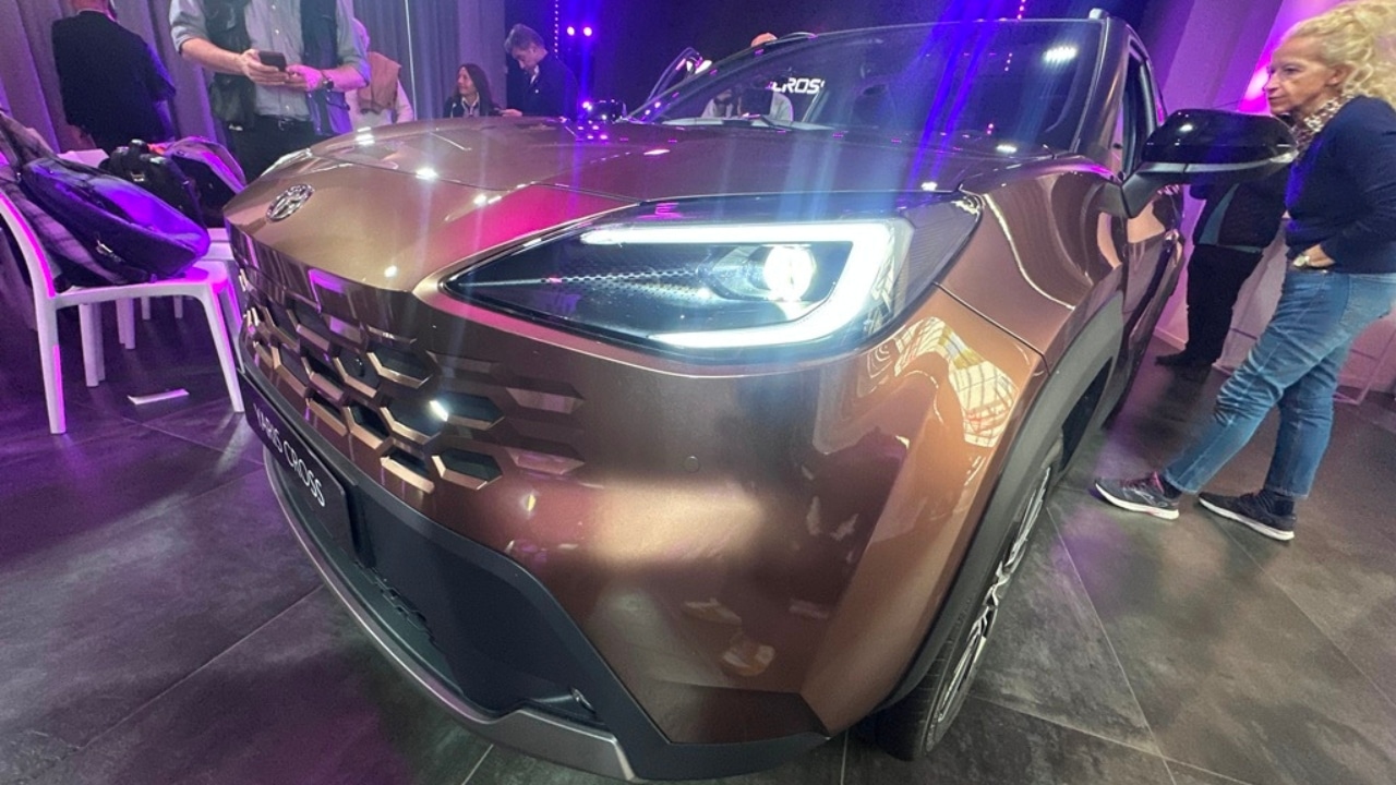 Toyota Yaris Cross 2026 vista dal vivo: ecco come cambia davvero