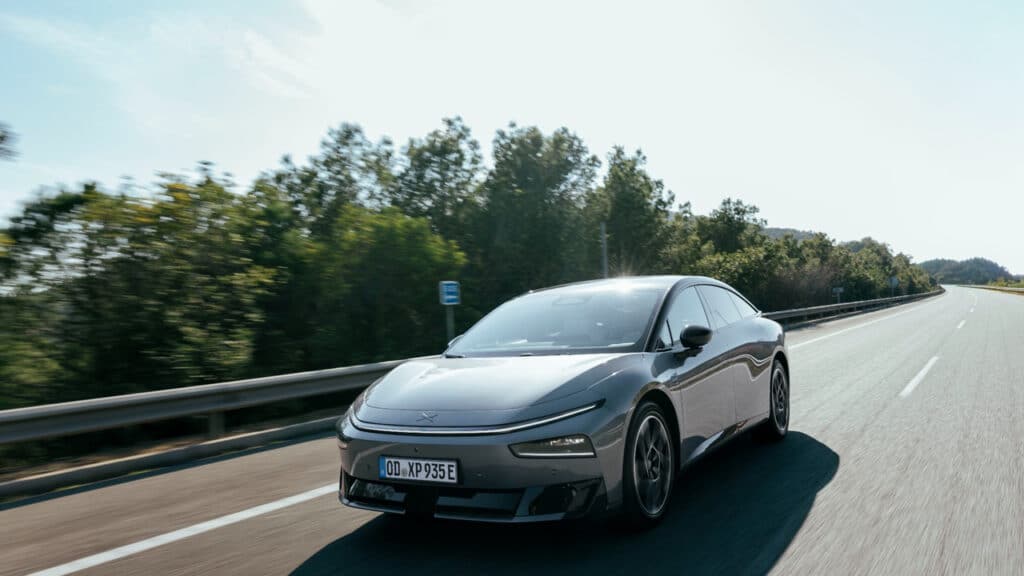 XPENG P7+ arriva in Europa: la fastback elettrica ad alta tecnologia debutta in 25 mercati dal 2026