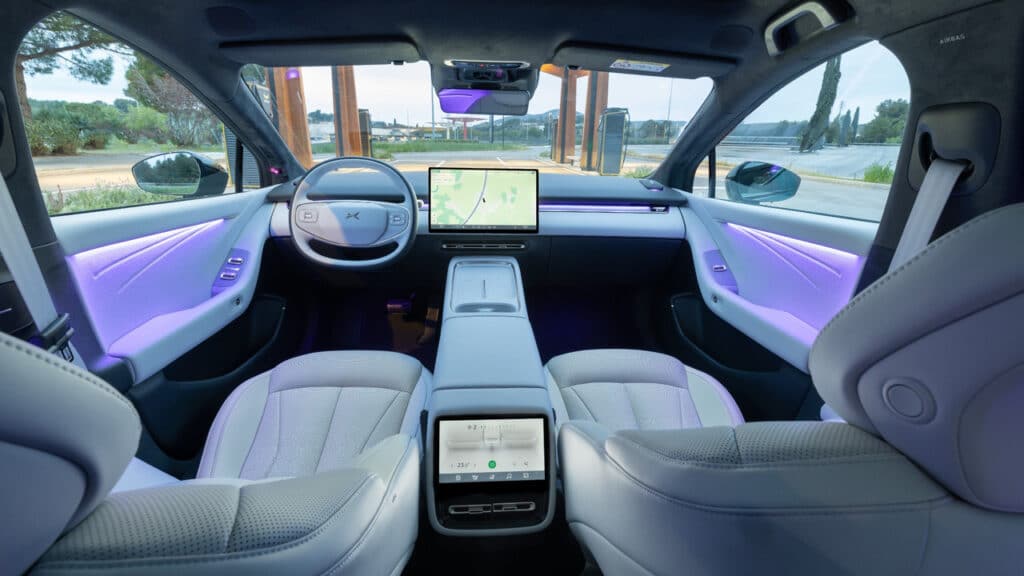 XPENG P7+ arriva in Europa: la fastback elettrica ad alta tecnologia debutta in 25 mercati dal 2026