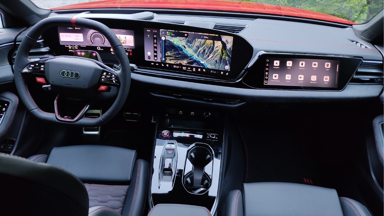 Audi RS 5 2026: la sportività diventa plug-in sulle Alpi austriache