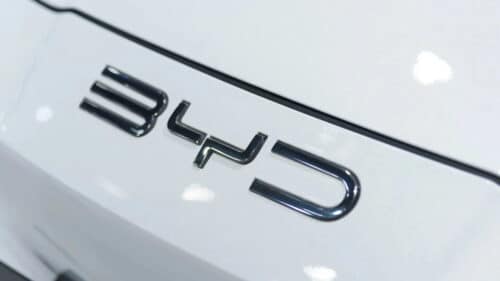 BYD punta sull’Europa: gli stabilimenti italiani di Stellantis finiscono sotto i riflettori