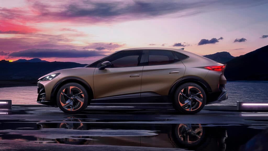 Cupra Tavascan si rinnova: più tecnologia e nuova versione d’accesso da 190 CV