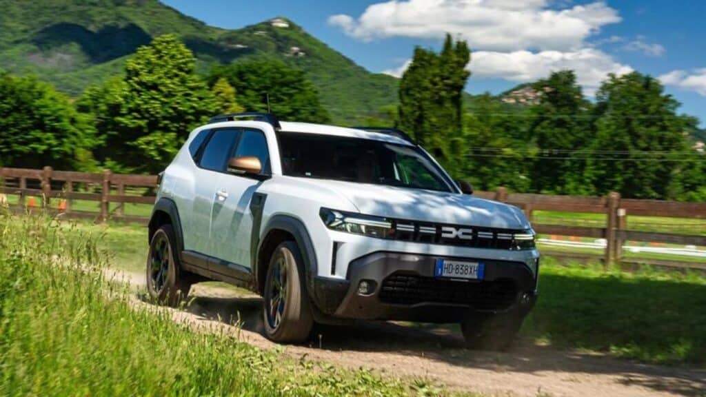 Dacia Duster e Bigster Hybrid-G 150 4×4: fino a 1.500 km di autonomia