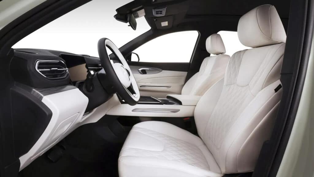 China Car Company amplia la gamma in Italia con i SUV FAWCar Bestune T77 e Joy EE07 PHEV