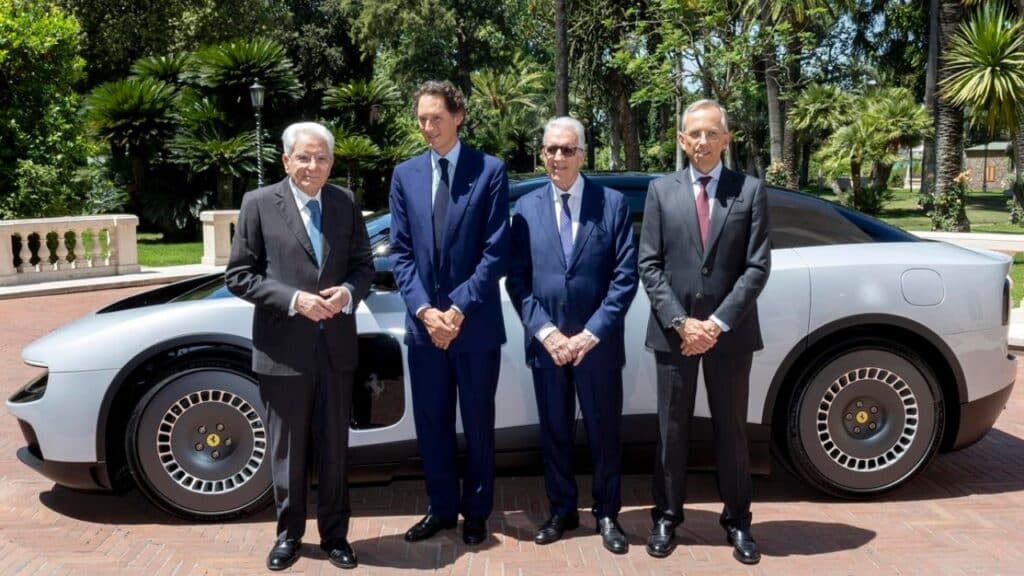 Ferrari Luce presentata al Presidente della Repubblica Sergio Mattarella