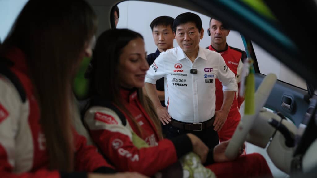 GWM svela la squadra rally raid 2026: nel progetto anche Rebecca Busi