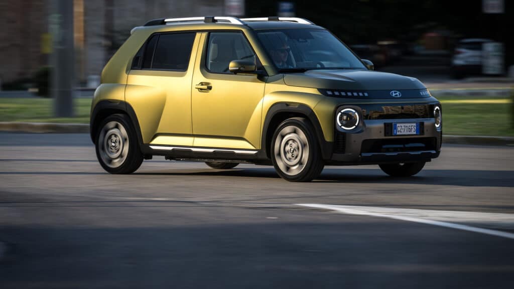 Con Hyundai Inster Cross tra i giardini più belli d’Italia