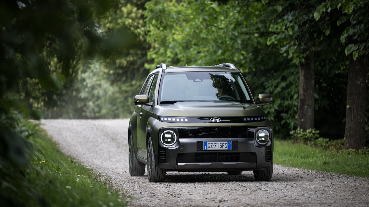 Con Hyundai Inster Cross tra i giardini più belli d’Italia