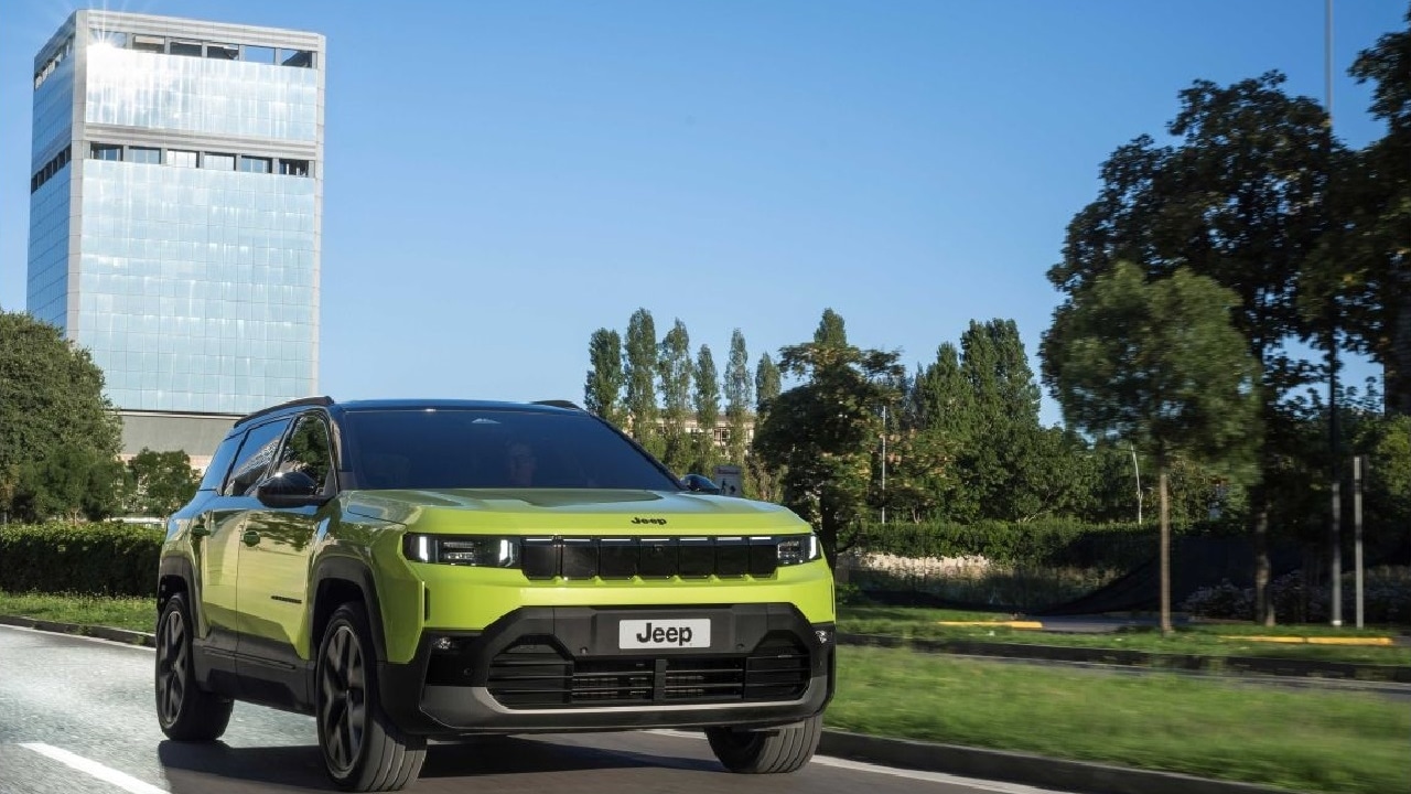 Jeep ad aprile 2026 conferma l’ottimo momento in Italia grazie a Compass e Avenger
