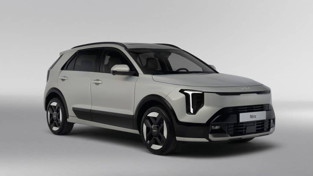 Kia Niro 2026: ecco il restyling, è solamente full hybrid