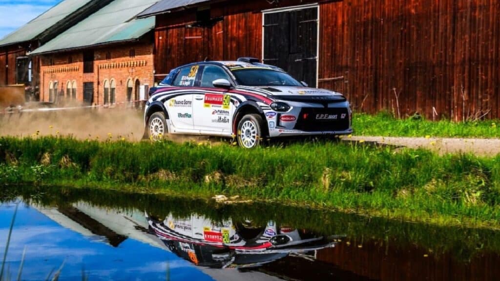 Lancia Corse HF, podio in Svezia ma weekend amaro per Mabellini
