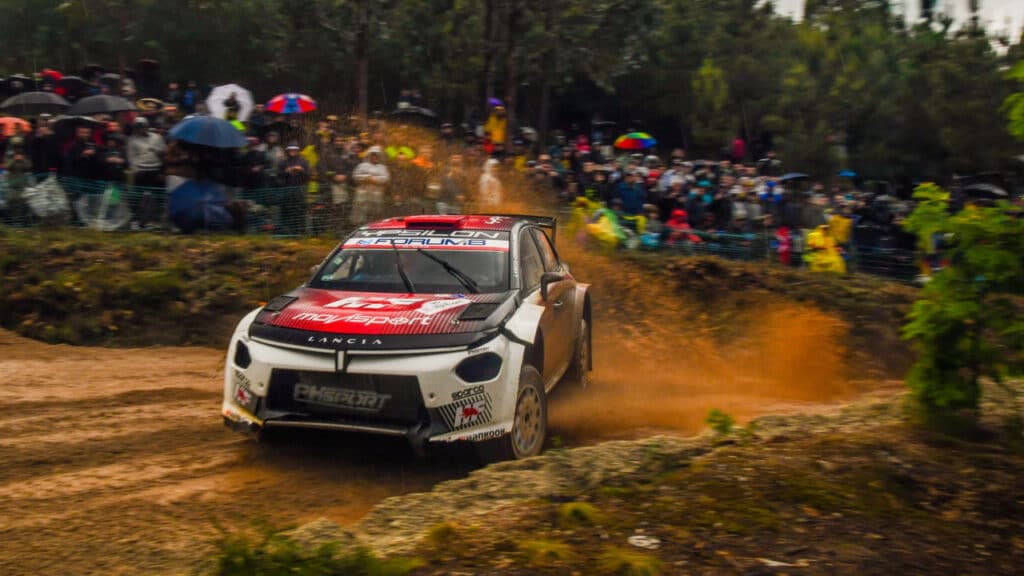 Lancia, esame superato sullo sterrato: in Portogallo la Ypsilon Rally2 HF Integrale conferma il suo potenziale
