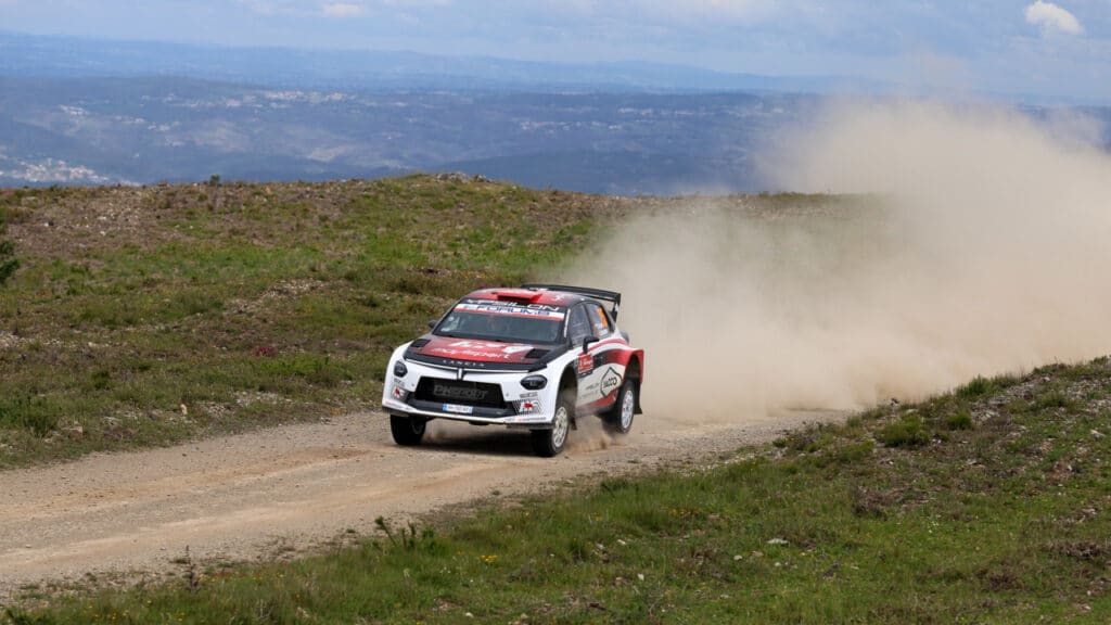Lancia, esame superato sullo sterrato: in Portogallo la Ypsilon Rally2 HF Integrale conferma il suo potenziale