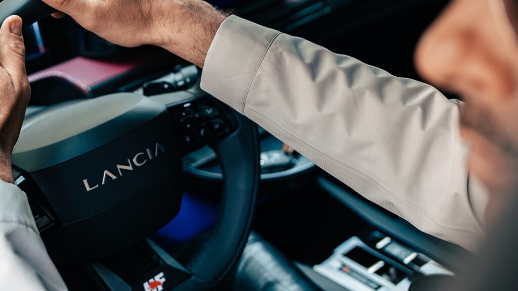 Lancia e Francesco Gabbani insieme per “Summer Funk”: nel video la Ypsilon HF Line e Beta Coupé