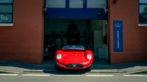 Maserati 200S, il Tridente certifica un gioiello da corsa con una storia leggendaria