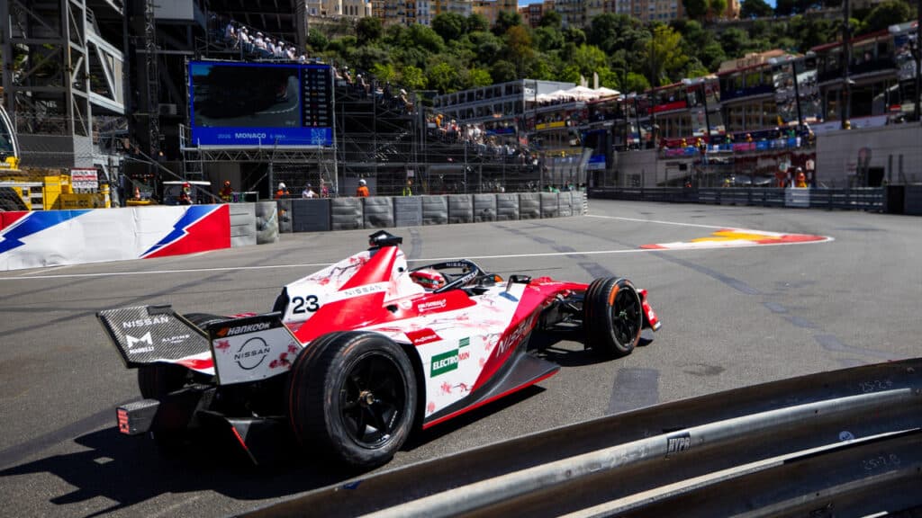 Nissan Formula E Team conquista la vittoria a Monaco con Oliver Rowland