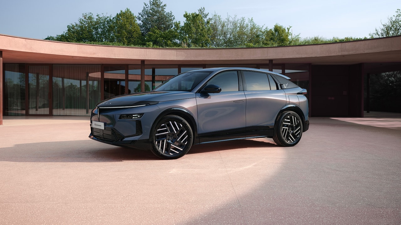 Nuova Lancia Gamma: ecco le prime immagini ufficiali, ordini aperti dopo l’estate