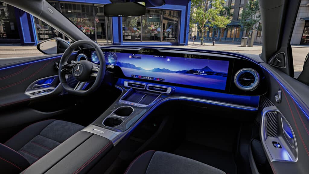 Mercedes-Benz Classe C elettrica arriva in Italia: prezzo da 70.269 euro e fino a 762 km di autonomia