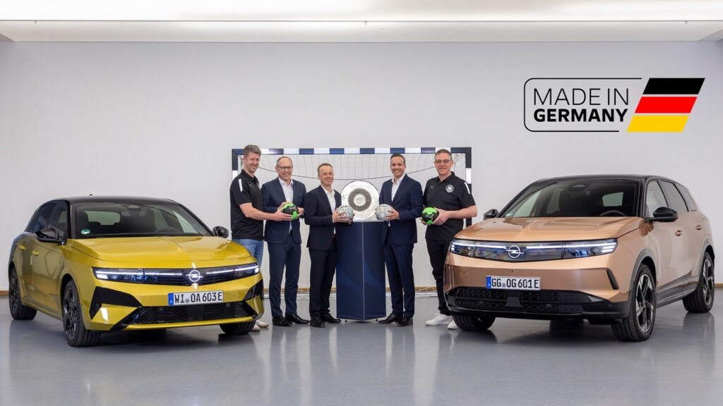 Opel elettrifica la pallamano tedesca: nuovo sponsor delle squadre nazionali