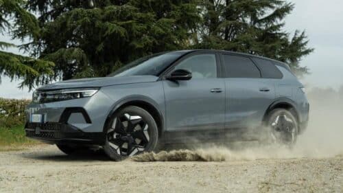 Opel Grandland Electric AWD: trazione integrale in chiave elettrica per l’off-road