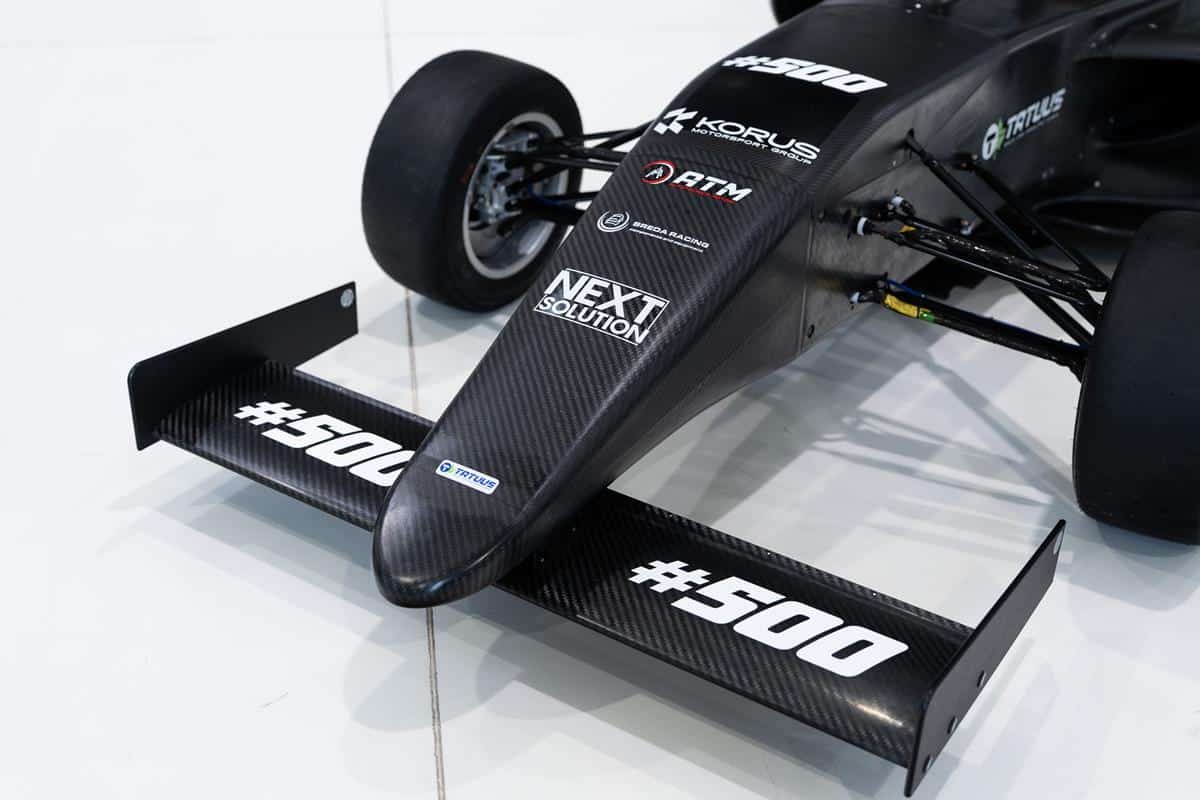 Tatuus T-421