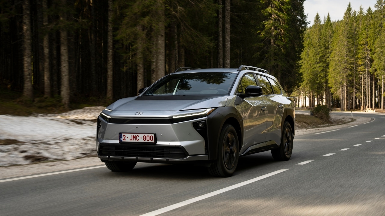 Toyota bZ4X Touring: l’elettrica cresce e diventa per le famiglie