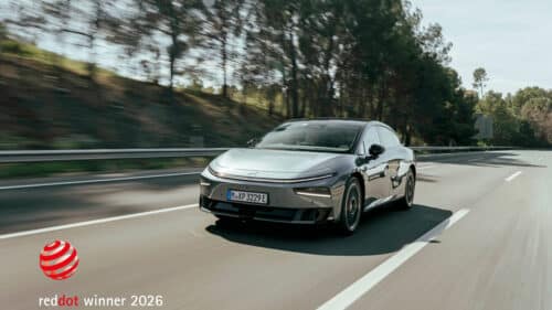Xpeng P7+ conquista il Red Dot Award e prepara il debutto italiano