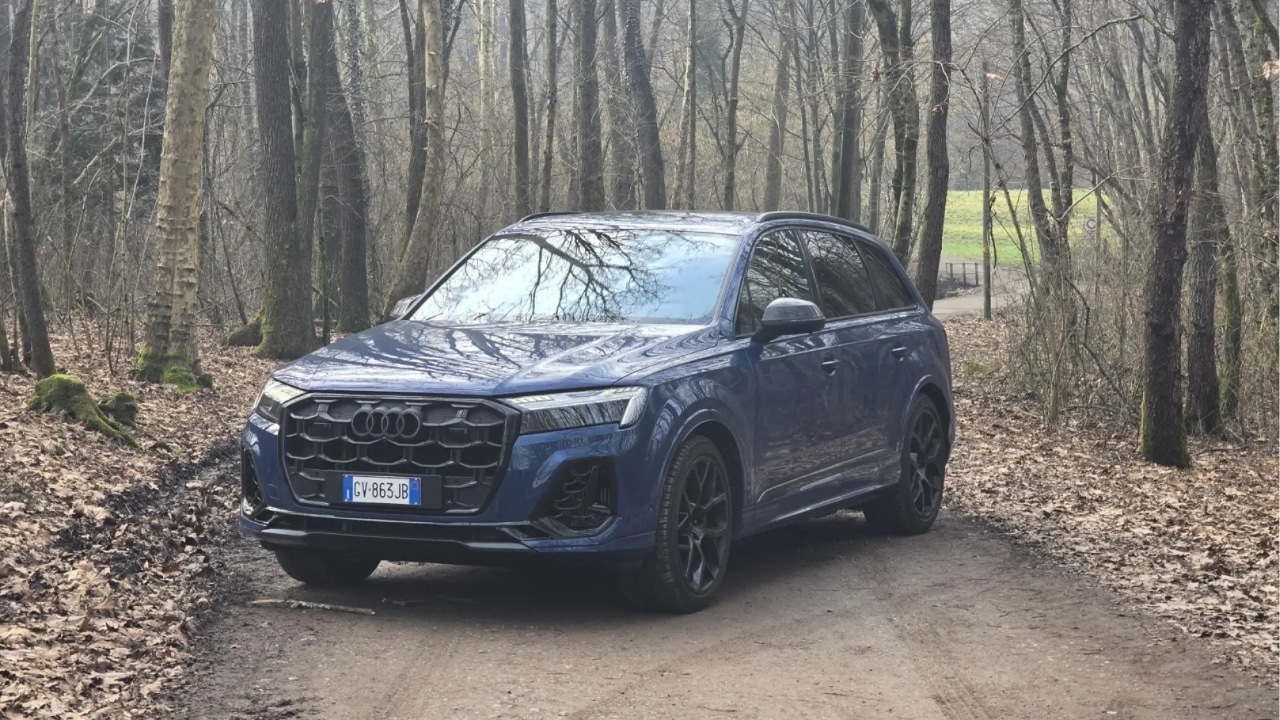 Audi Q7 2026: la prima immagine della terza generazione