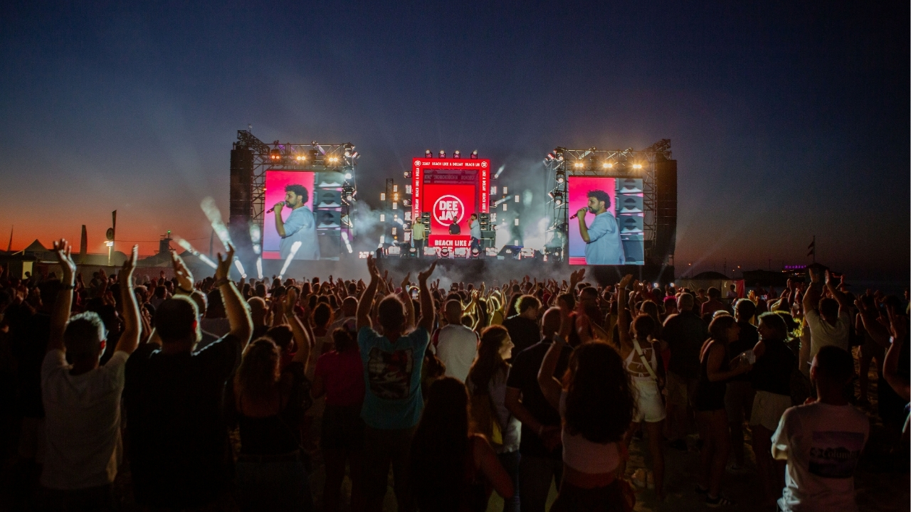 Opel sponsor di Beach Like a Deejay 2026: protagonista la nuova Mokka