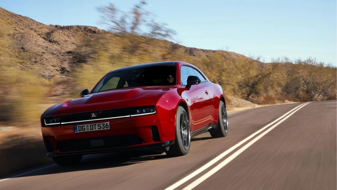 Dodge Charger 2026, aperti gli ordini in Europa: elettrica o a benzina, prezzi da 66.000 euro