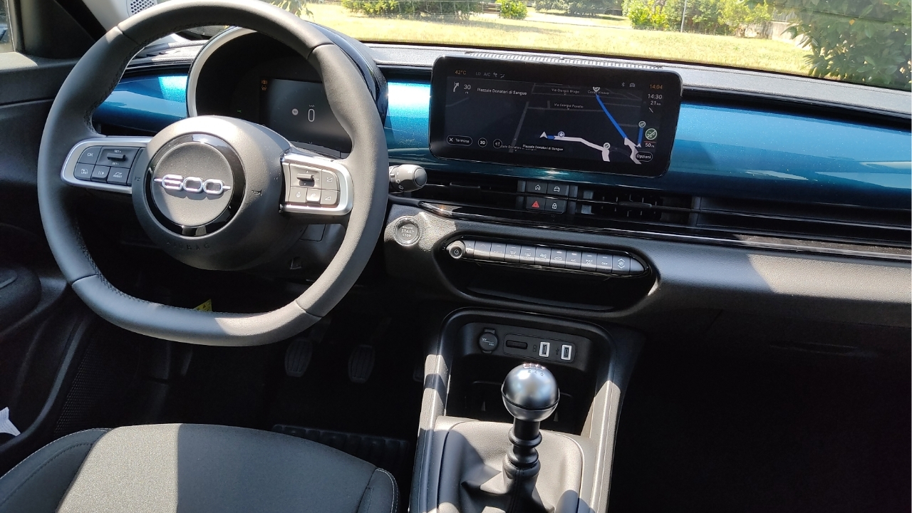 Fiat 600 2026: sulle strade di Torino con il nuovo benzina Turbo 100